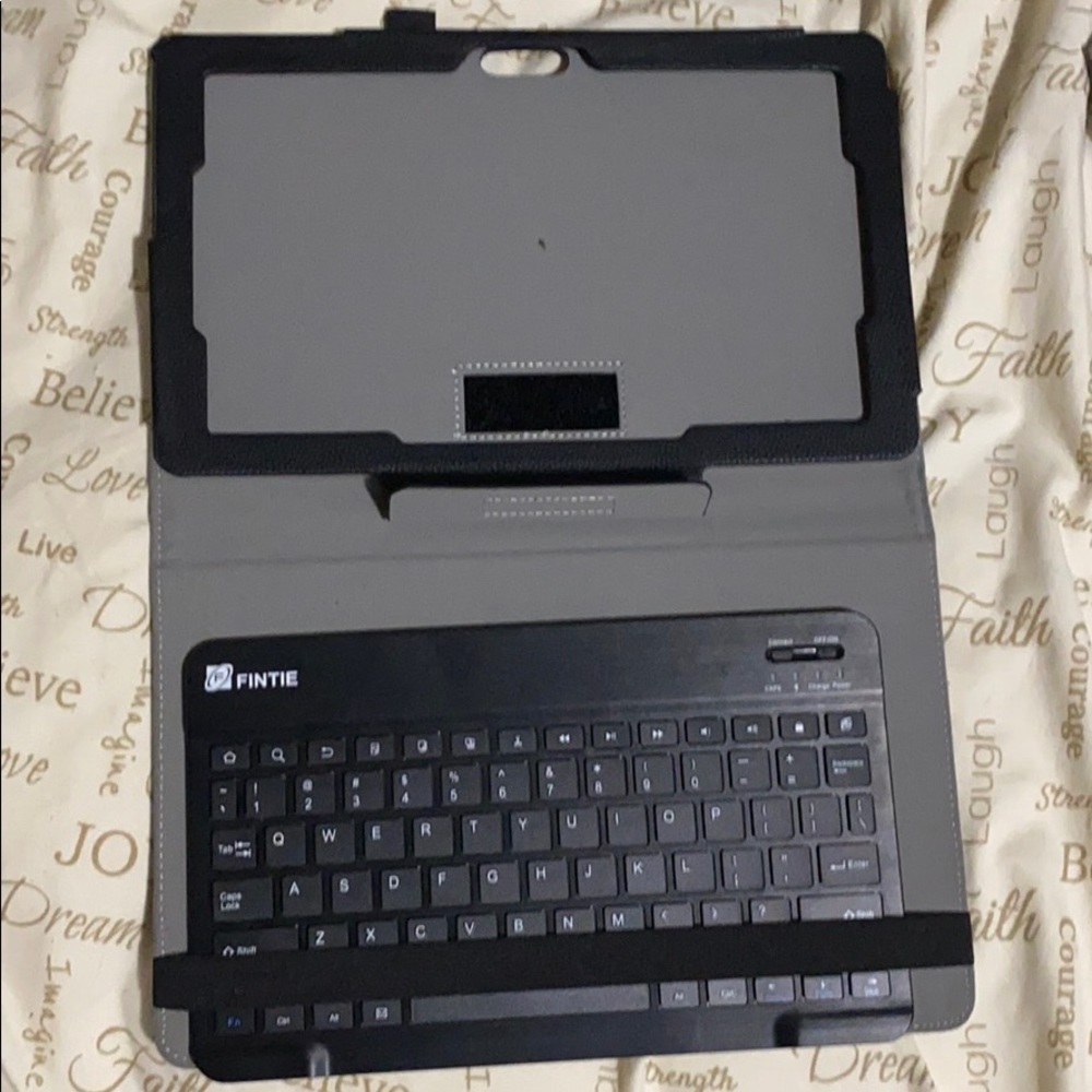 Wireless keyboard with case